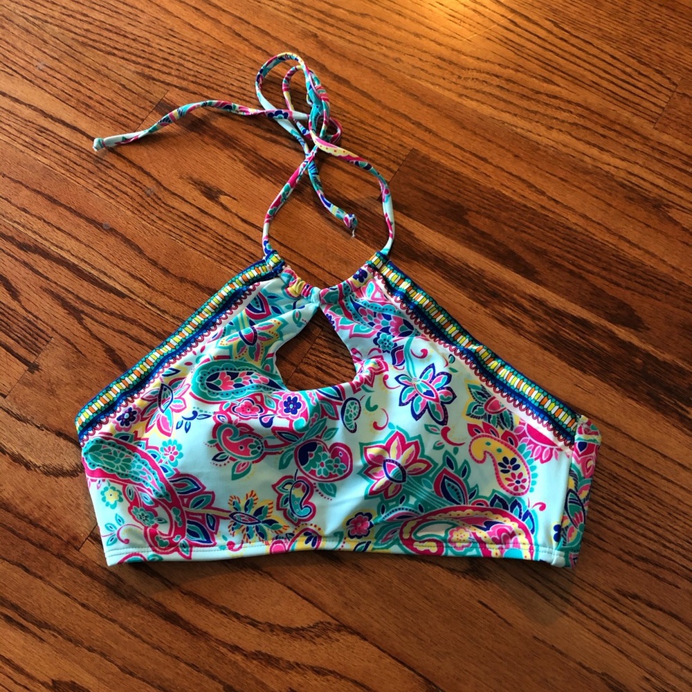 NWOT sample size Ocean Avenue bikini halter top